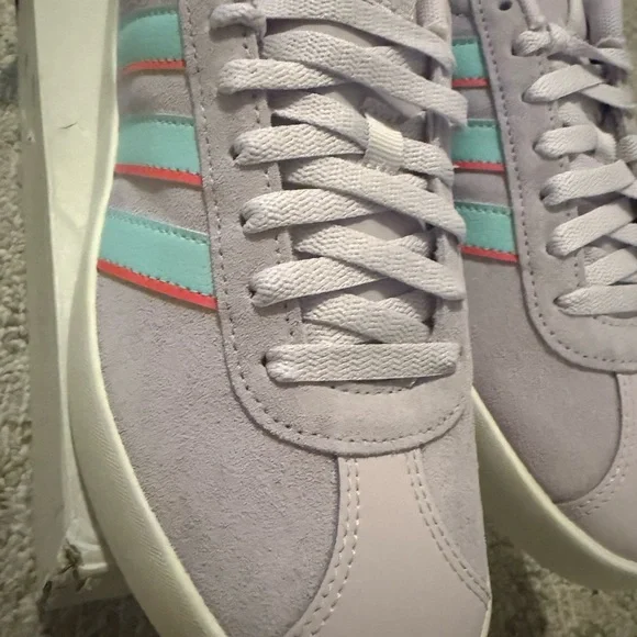 Adidas Women's Pastel Sneakers with Red and Blue Stripes - Picture 4 of 5